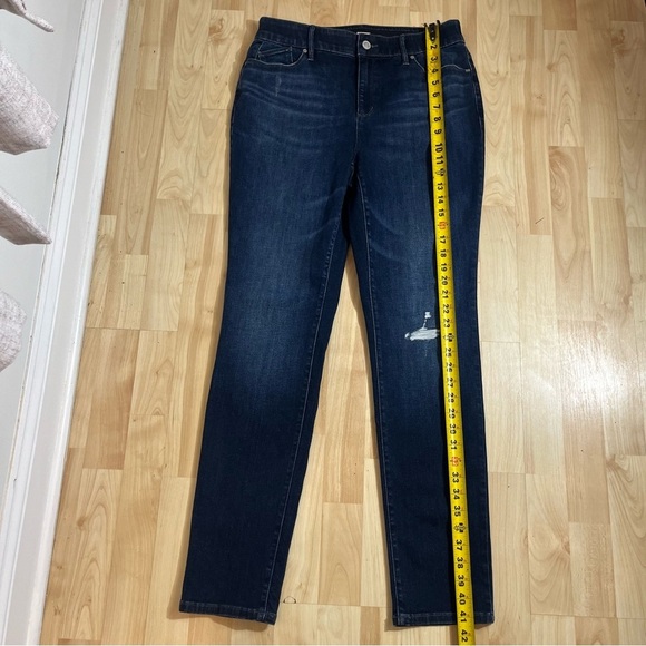 Chicos Womens Dark Wash Elastic Band Distressed Skinny Jeans Size 1/8 - Picture 2 of 8